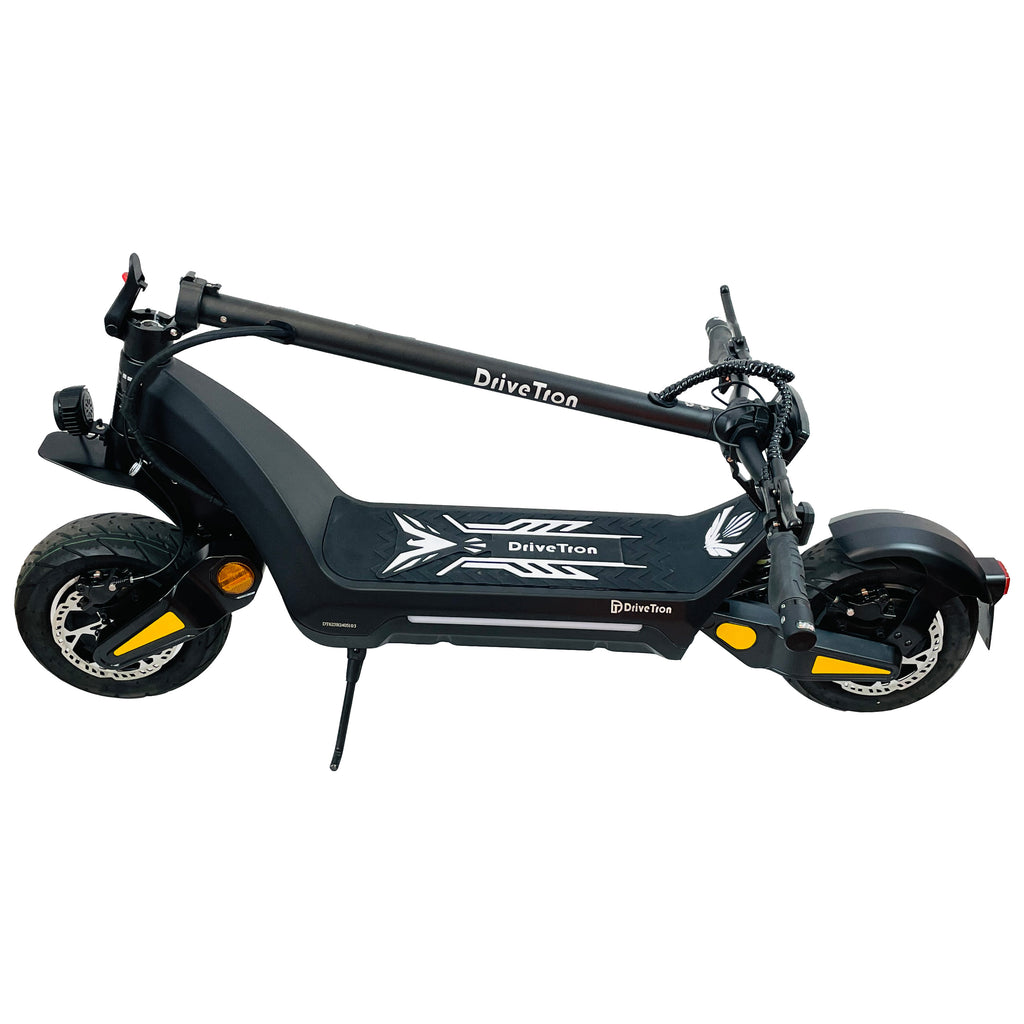 Trottinette Électrique DriveTron DT06    70km/h, Batterie 1900W 60V 18.2Ah,     Pneus 11” système carte NFC