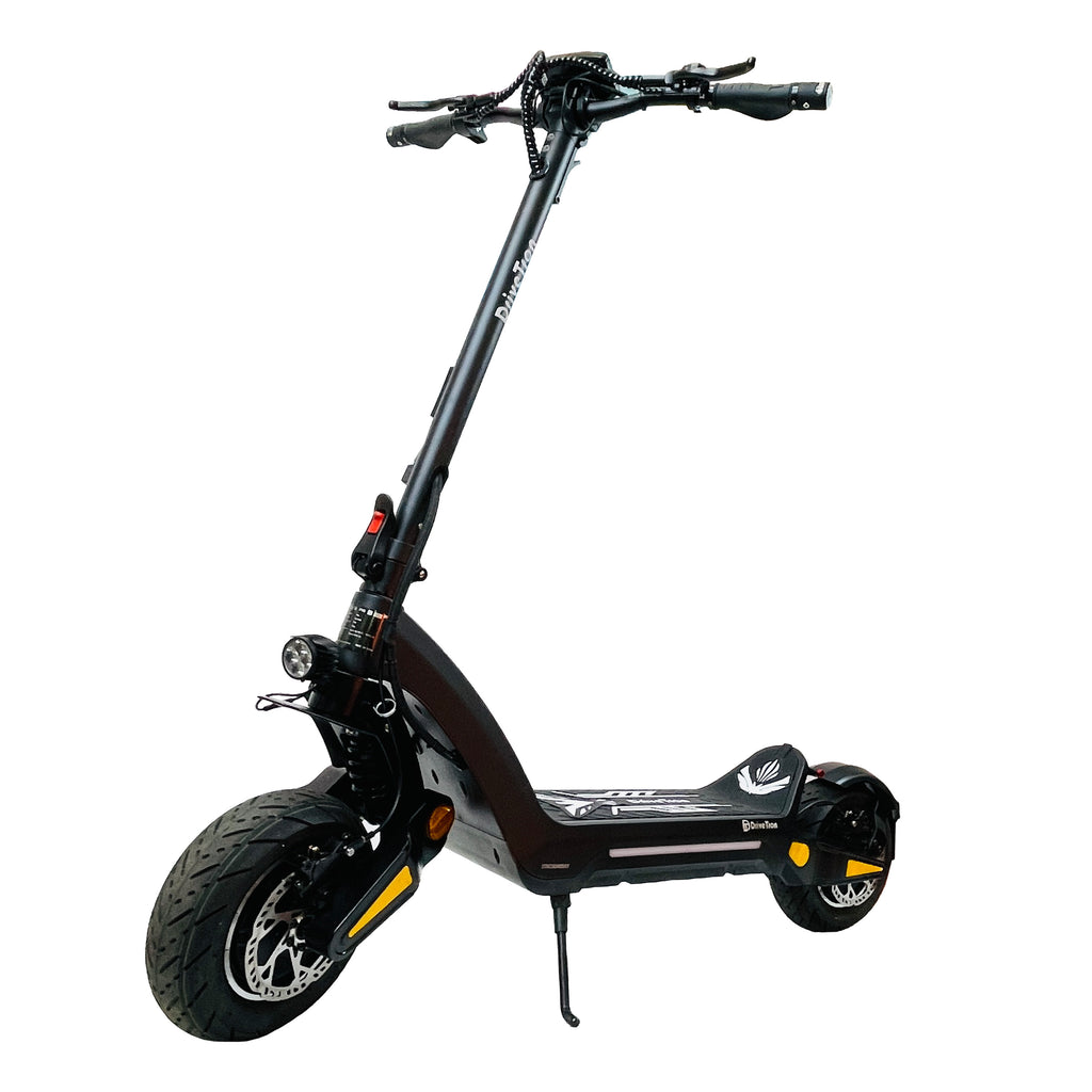 Trottinette Électrique DriveTron DT06    70km/h, Batterie 1900W 60V 18.2Ah,     Pneus 11” système carte NFC